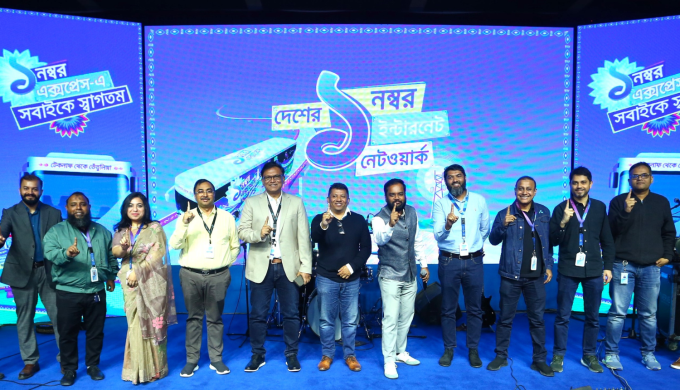 Grameenphone Hits The Road Nationwide With #1 Express 